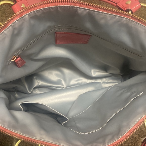 Coach Daisy Liquid Coral Patent Leather Poppy with Two Hangtags - Picture 8 of 9